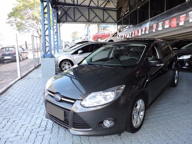 Ford FOCUS 1.6 S HATCH 16V 2013