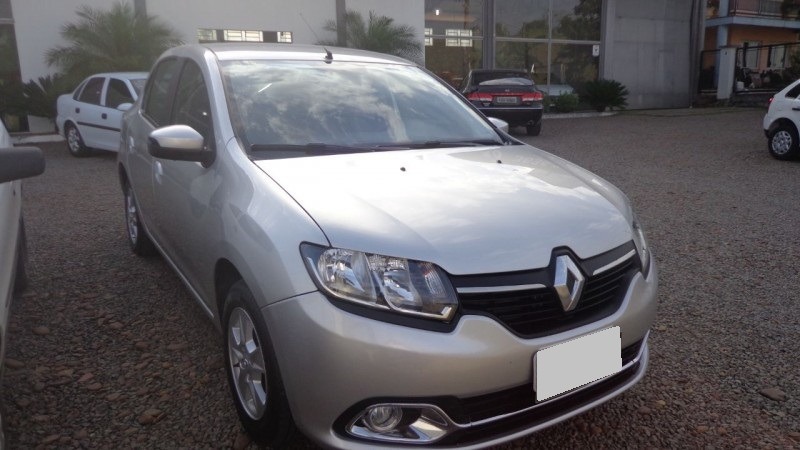 Renault LOGAN 1.6 DYNAMIQUE 8V 2013