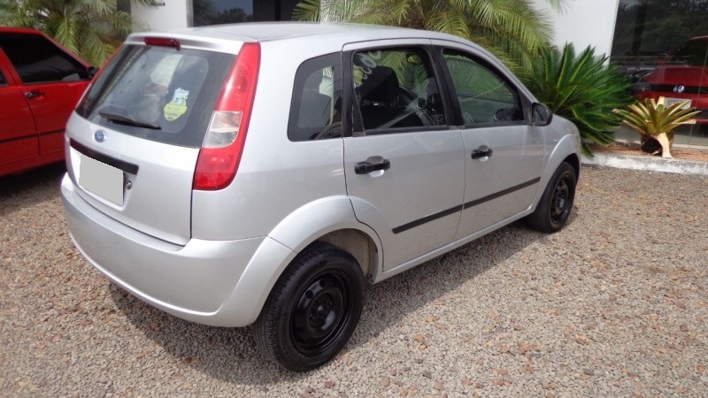Ford FIESTA 1.0 PERSONNALITÉ 8V 2006