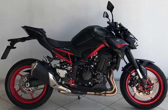 Kawasaki Z 900 PRETA 2021