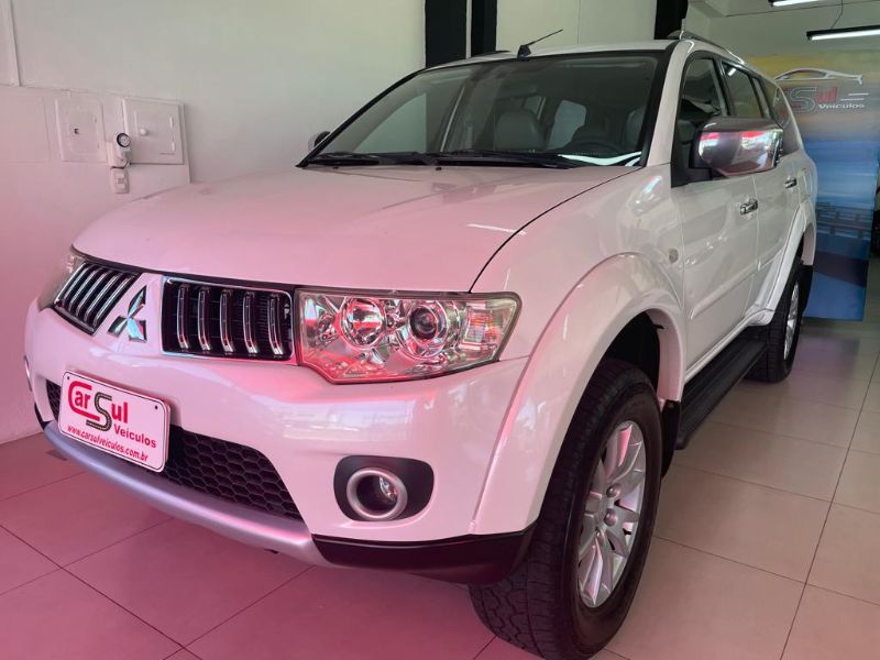 Mitsubishi PAJERO DAKAR HPE 3.2 2011