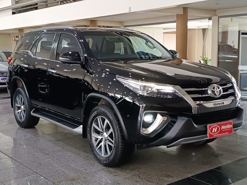 Toyota HILUX SW4 SRX 2.8 2020