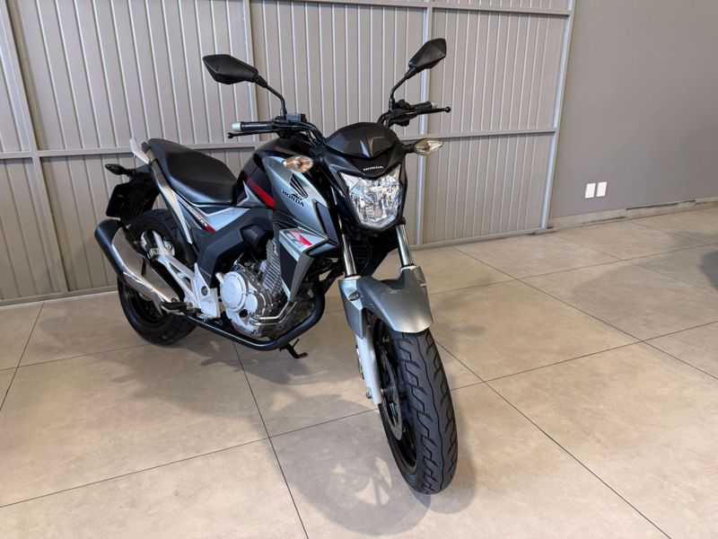 Honda MOTOS CB 250F TWISTER 2017/2018 SUZUKI GRAN VITARA 4X2 2.0 2014