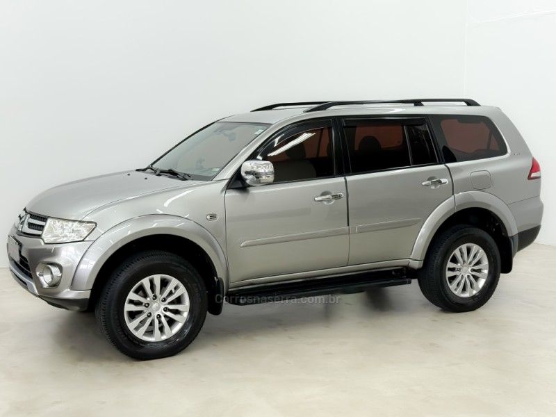 Mitsubishi PAJERO 3.5 HPE 4X4 7 LUGARES V6 24V 2014