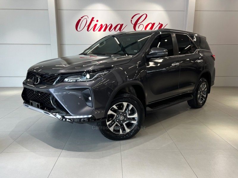 Toyota HILUX SW4 2.8 4X4 SRX PLATINUM TURBO 2026