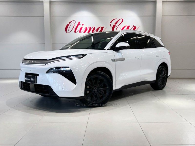 BYD ATTO 8 1.5 PHEV 16V 36.6 KW HÍBRIDO 2026