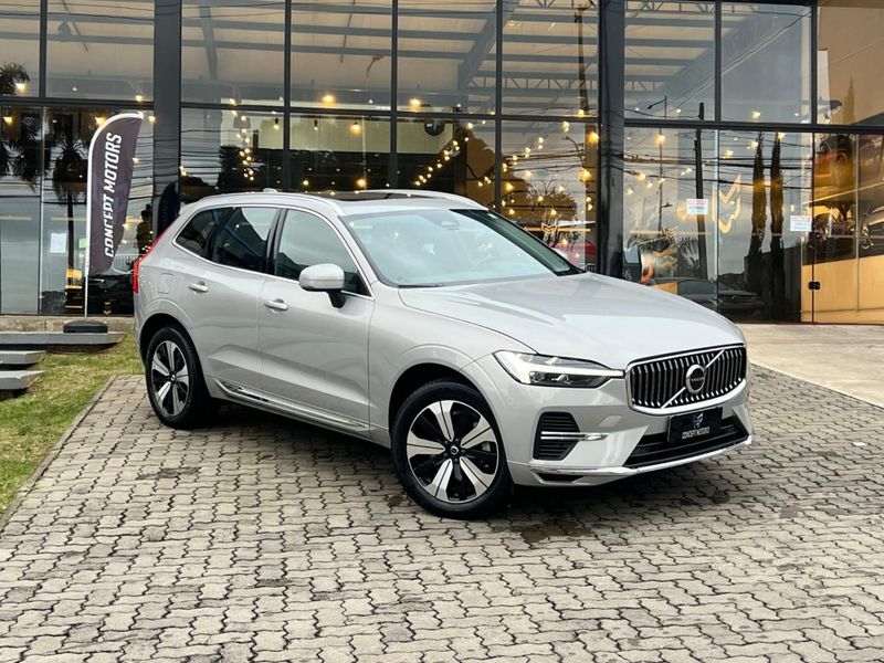 Volvo XC60 T-8 PLUS 2.0 AWD (HÃ­BRIDO) 2023