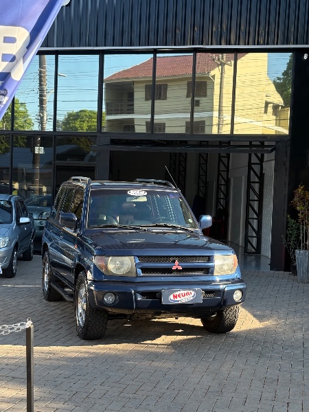 Mitsubishi PAJERO IO 1.8 SE 4X4 16V 2001