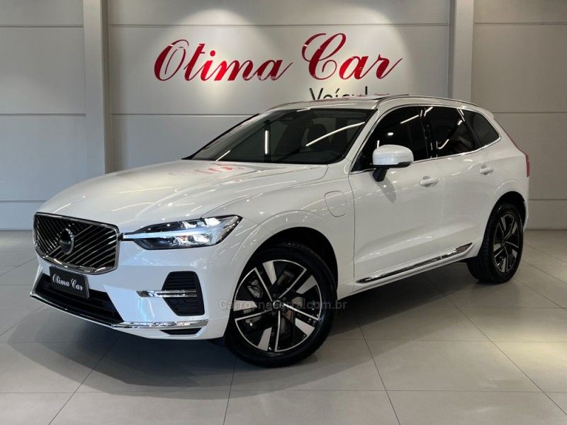 Volvo XC60 2.0 T8 RECHARGE PLUS AWD HIBRIDO 2026