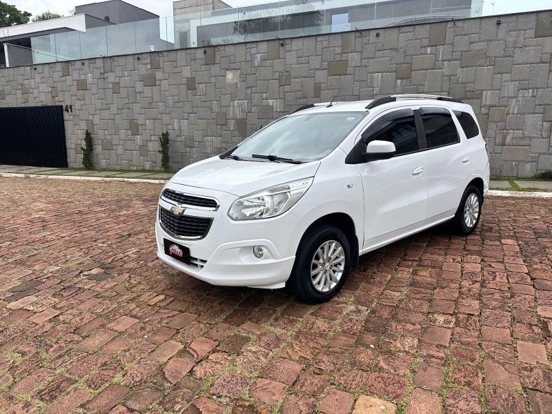 Chevrolet SPIN LT 1.8 2014